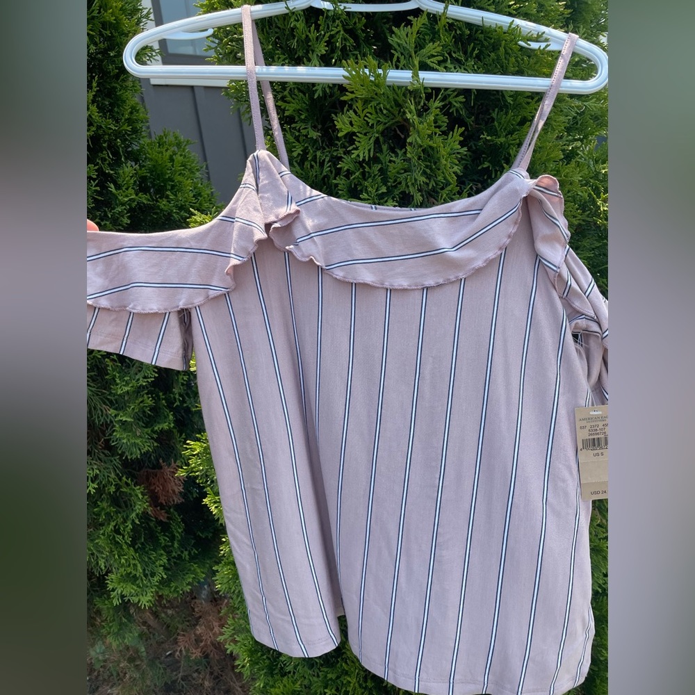 Tags still on, summer top